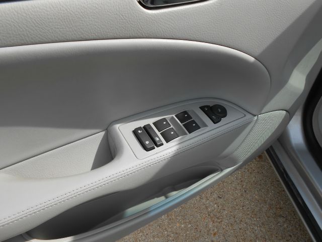 Buick Lucerne 2006 photo 9