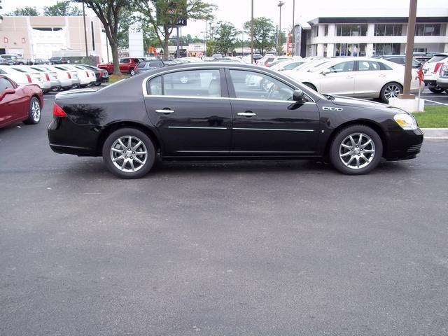 Buick Lucerne 2006 photo 2