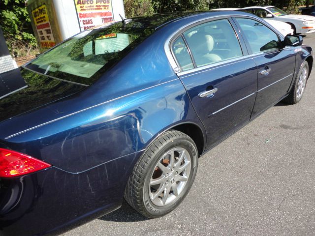 Buick Lucerne 2006 photo 2