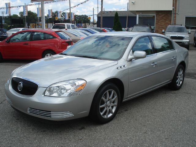 Buick Lucerne 2006 photo 2