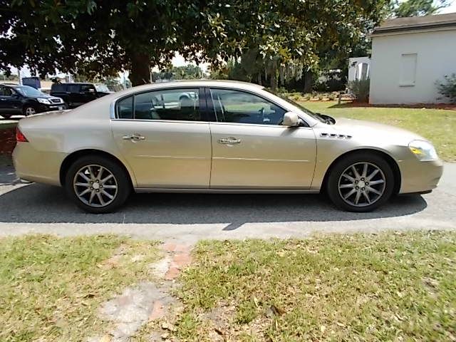 Buick Lucerne GL Sedan 4D Sedan