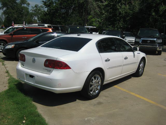 Buick Lucerne 2006 photo 1