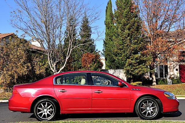 Buick Lucerne 2006 photo 2