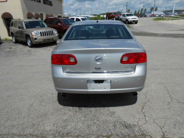 Buick Lucerne 2006 photo 2