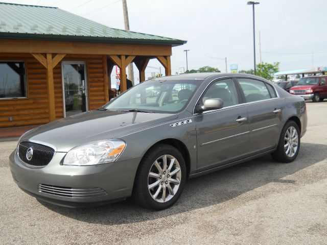 Buick Lucerne 2006 photo 2