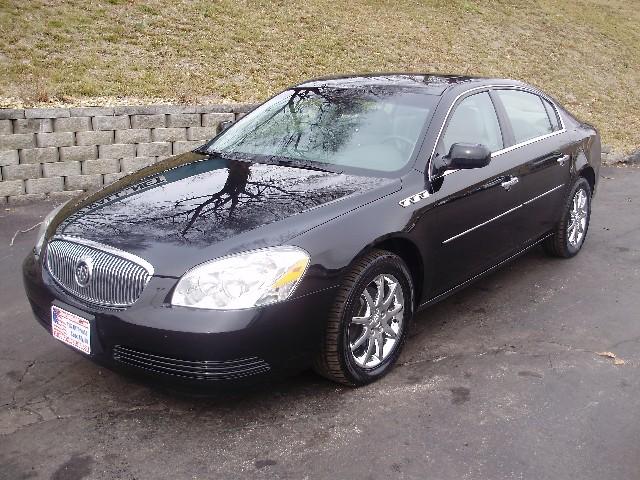 Buick Lucerne MARK Levinson Sedan