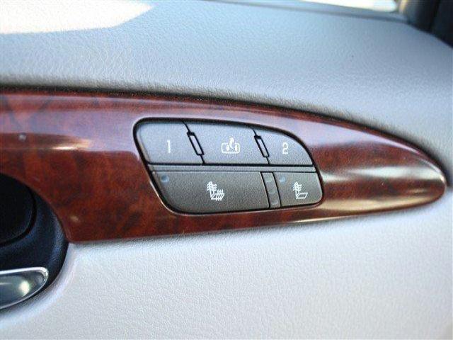 Buick Lucerne 2007 photo 2