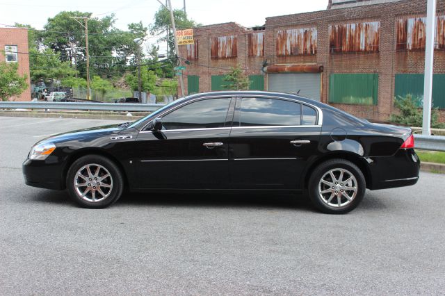 Buick Lucerne MARK Levinson Sedan