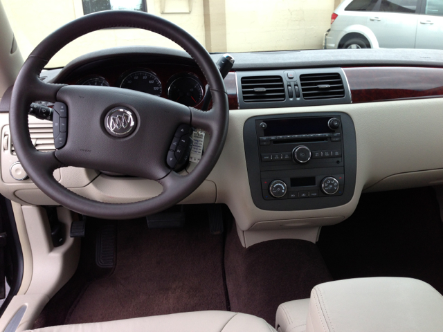 Buick Lucerne 2007 photo 2