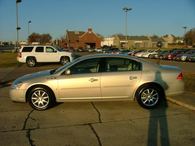 Buick Lucerne 2008 photo 2