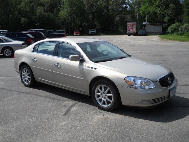 Buick Lucerne All The Whistlesbells Sedan