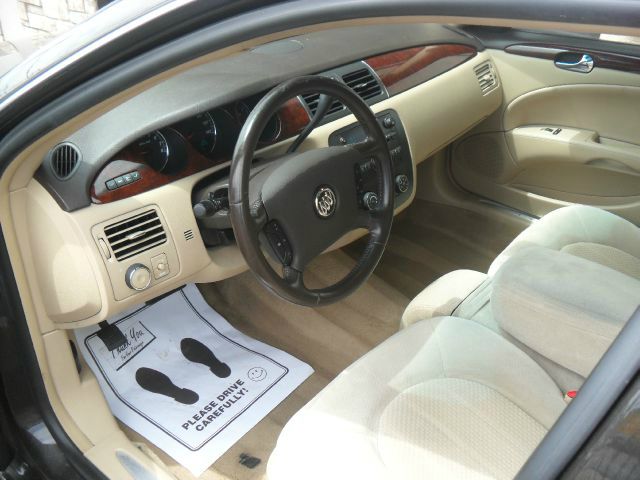 Buick Lucerne 2008 photo 2