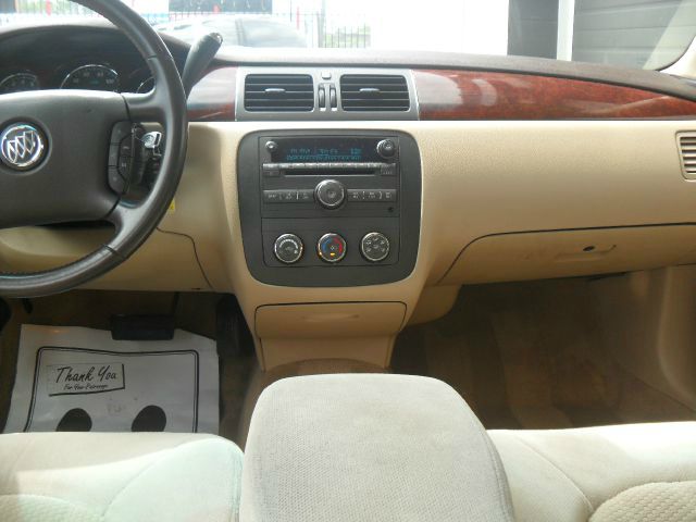 Buick Lucerne 2008 photo 3