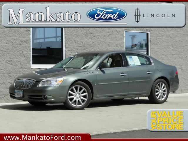 Buick Lucerne 2WD V6 SUV Sedan