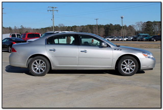 Buick Lucerne 2008 photo 2