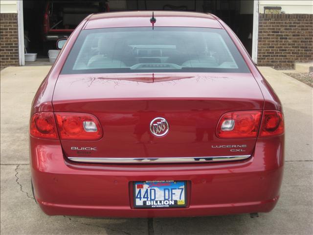 Buick Lucerne 2008 photo 2