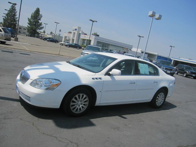 Buick Lucerne 2008 photo 2