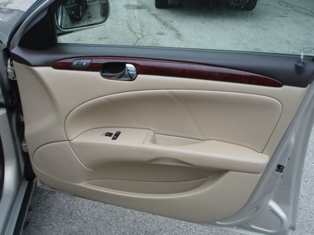 Buick Lucerne 2009 photo 9