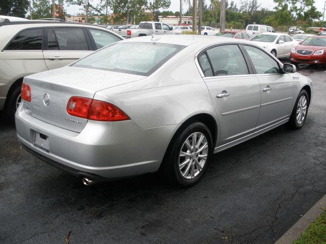 Buick Lucerne 2011 photo 4