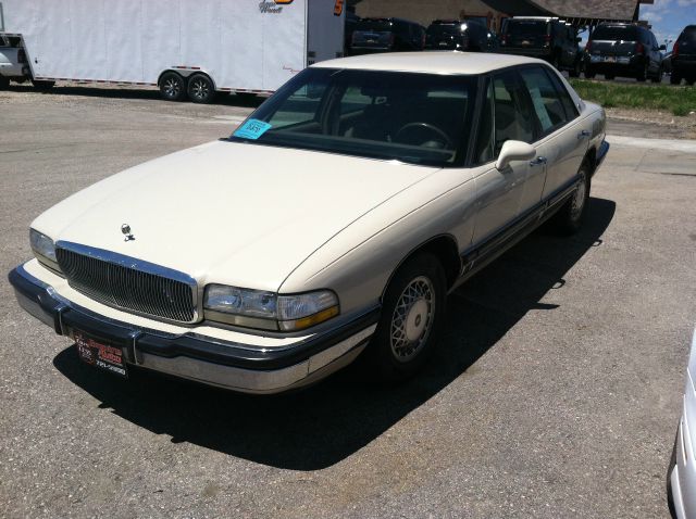 Buick Park Avenue 1992 photo 1