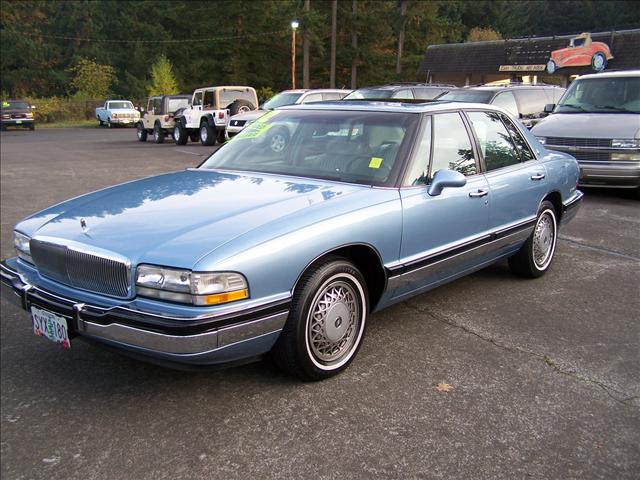 Buick Park Avenue 1992 photo 2