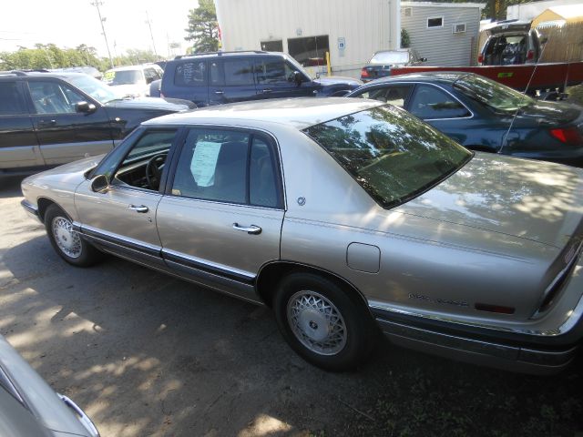 Buick Park Avenue 1994 photo 3