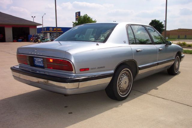 Buick Park Avenue 1994 photo 21