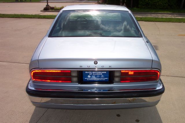 Buick Park Avenue 1994 photo 22