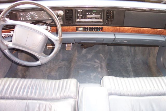 Buick Park Avenue 1994 photo 3