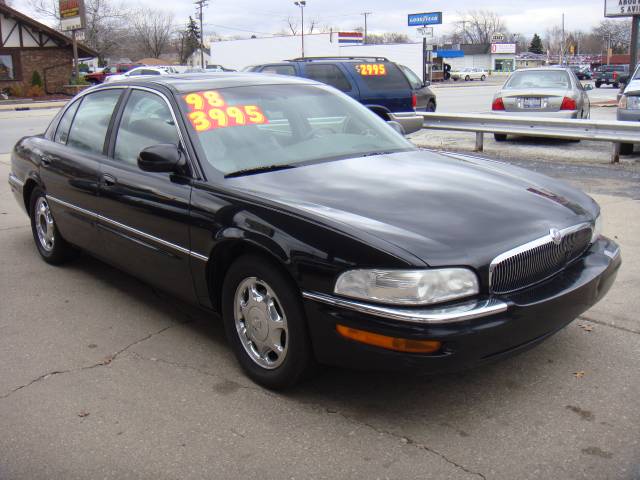 Buick Park Avenue 1998 photo 2