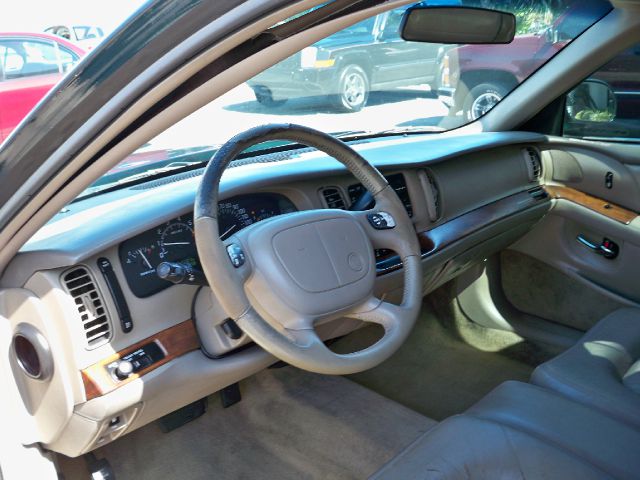 Buick Park Avenue 1999 photo 3