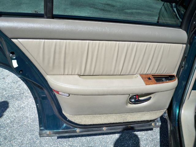 Buick Park Avenue 1999 photo 4