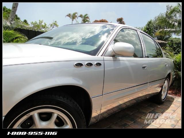 Buick Park Avenue 2000 photo 2