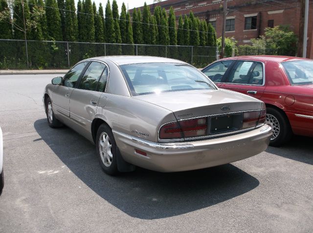 Buick Park Avenue 2000 photo 4