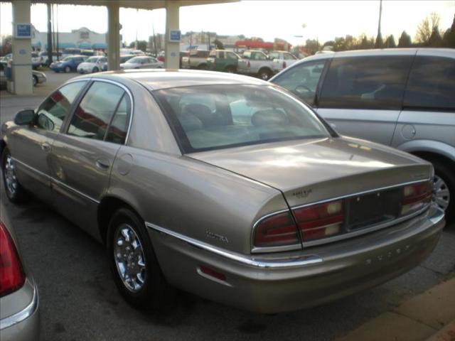 Buick Park Avenue 2000 photo 2