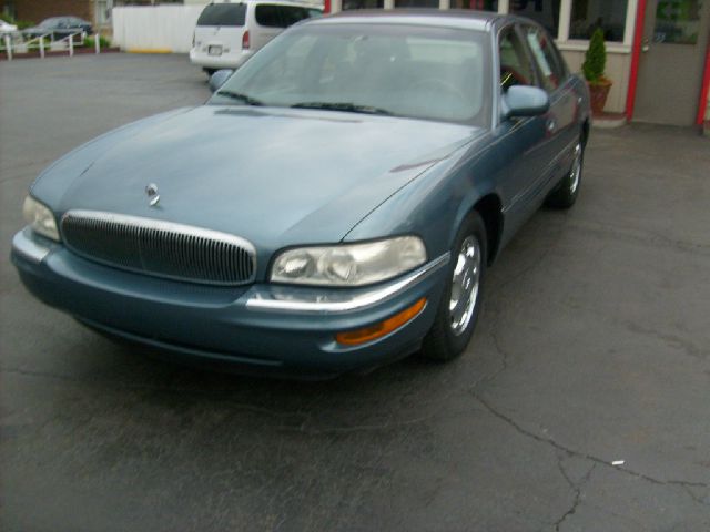 Buick Park Avenue 2000 photo 16