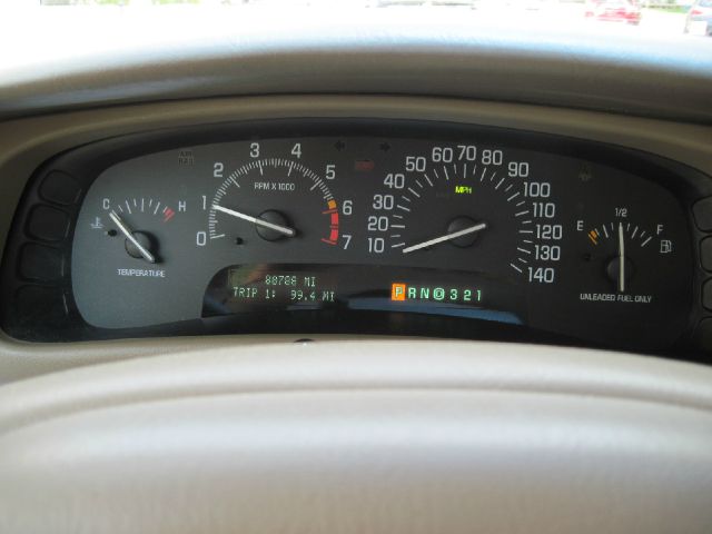 Buick Park Avenue 2000 photo 4