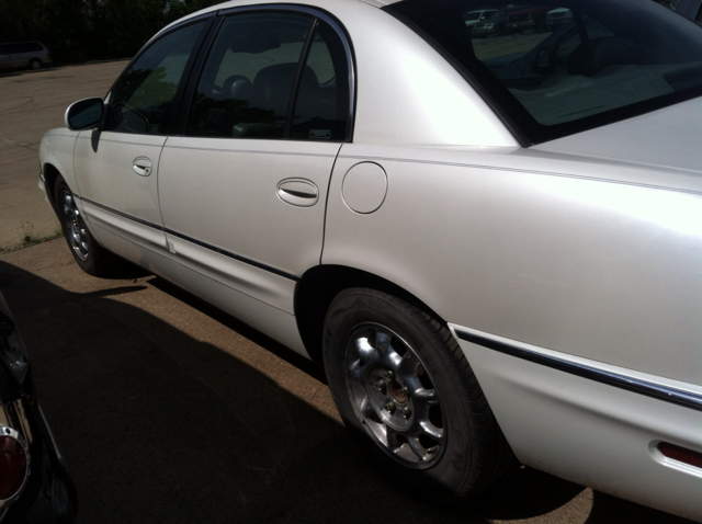 Buick Park Avenue 2000 photo 3