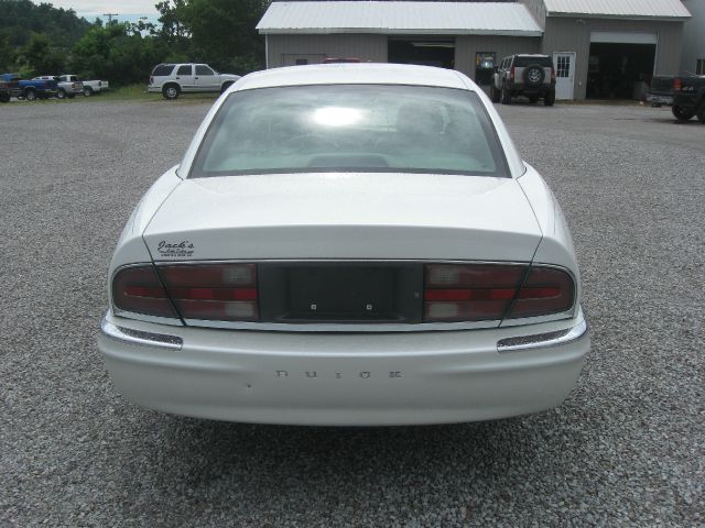 Buick Park Avenue 2000 photo 1