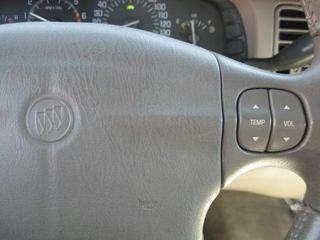 Buick Park Avenue 2001 photo 2