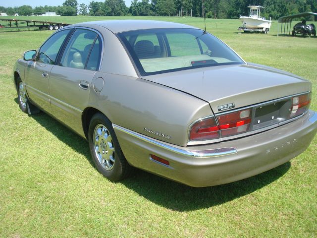 Buick Park Avenue 2001 photo 2