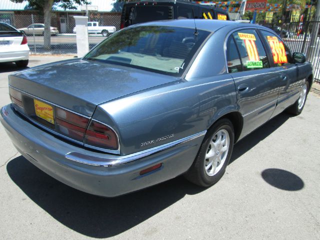 Buick Park Avenue 2001 photo 1