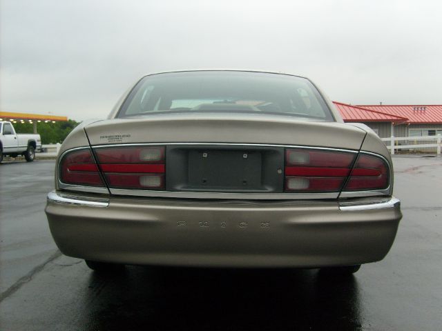 Buick Park Avenue 2001 photo 4