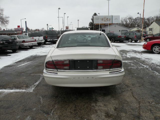 Buick Park Avenue 2002 photo 3