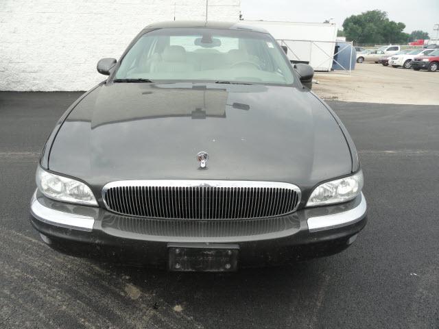 Buick Park Avenue 2002 photo 1