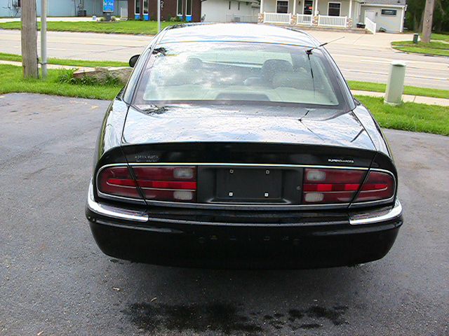 Buick Park Avenue 2002 photo 11