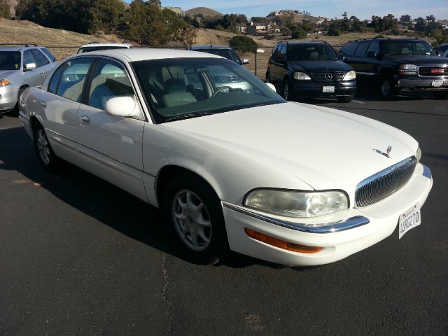 Buick Park Avenue 2002 photo 1