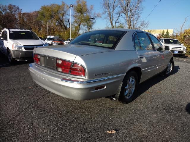 Buick Park Avenue 2003 photo 3