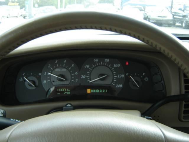 Buick Park Avenue 2004 photo 3