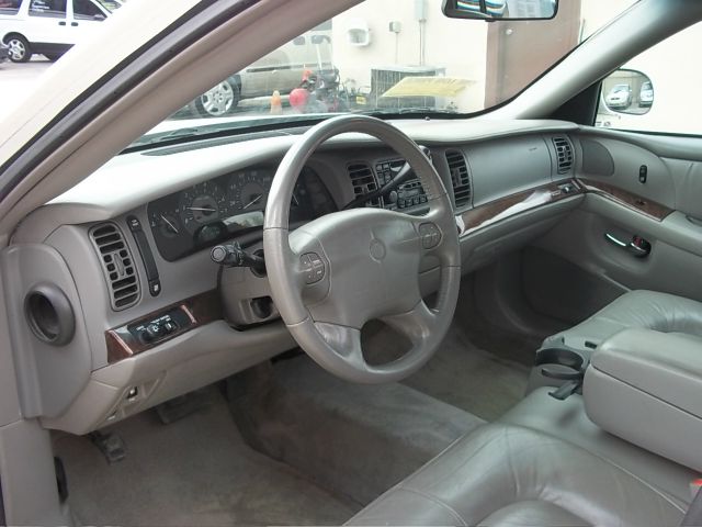 Buick Park Avenue 2004 photo 15